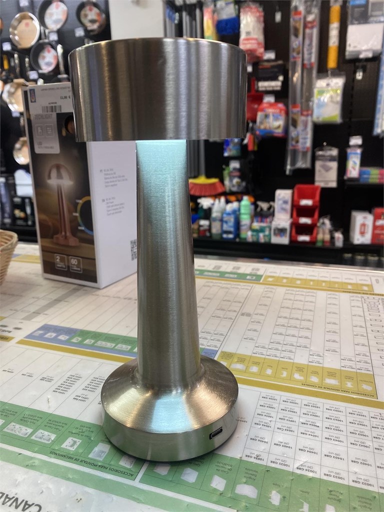 Foto 2 LÁMPARAS MESITA