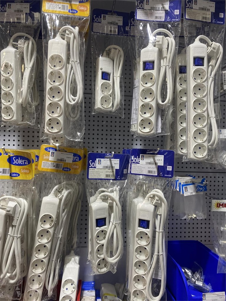 Foto 2 VARIOS MATERIAL ELÉCTRICO 